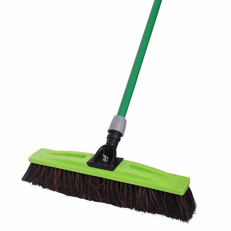Profesional 600 Chem/Resistant Broom